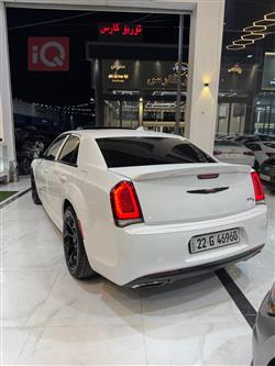 كرايسلر 300